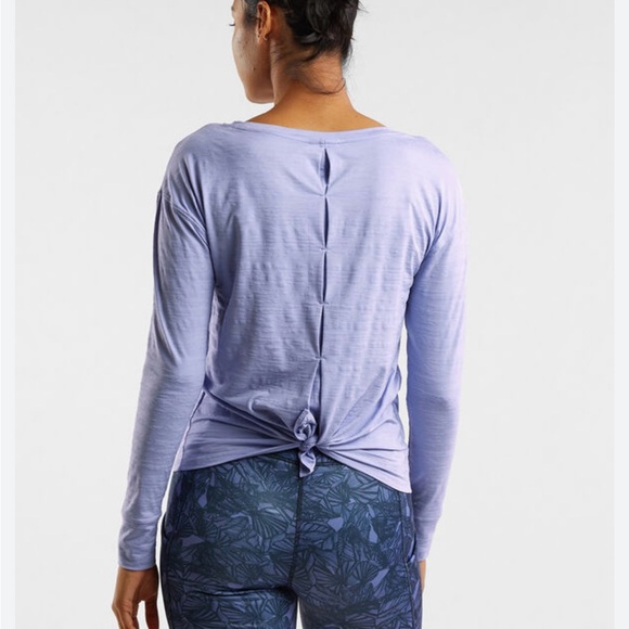 Title Nine Phoenix Pleat Back Long Sleeve Top - Picture 7 of 8